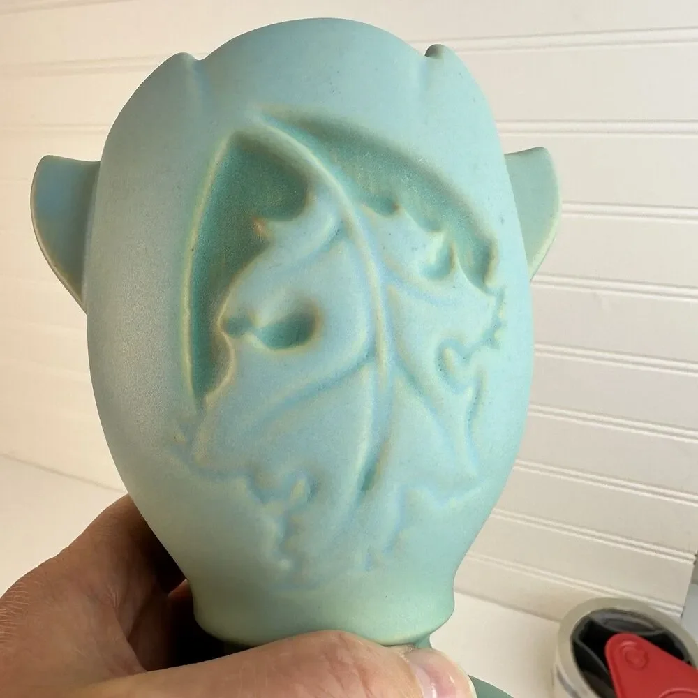 Vintage Roseville Pottery Aqua Blue Green Silhouette Vase With Oak Leaves 779-5